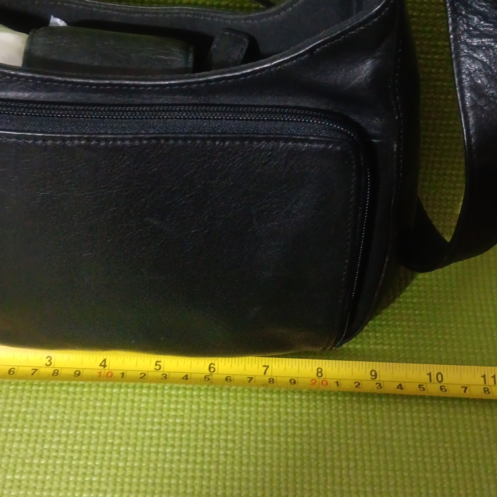 Fossil Black Leather Shoulder Bag - Picture 8 of 9
